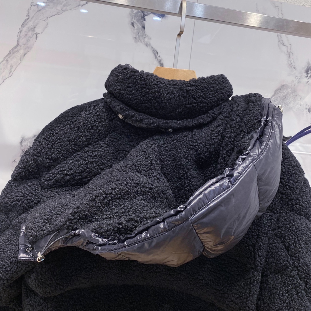 Moncler (配防尘袋) 22FW秋冬新款羊羔毛面料拼接梭织面料 经典玛雅连帽羽绒棉夹克
