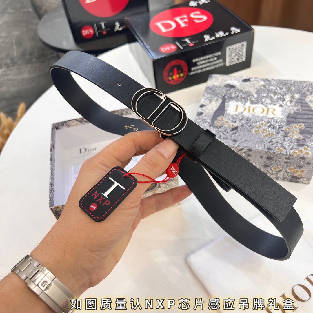 Dior 女神 ，电镀抛光工艺，（迪奥）DIOR