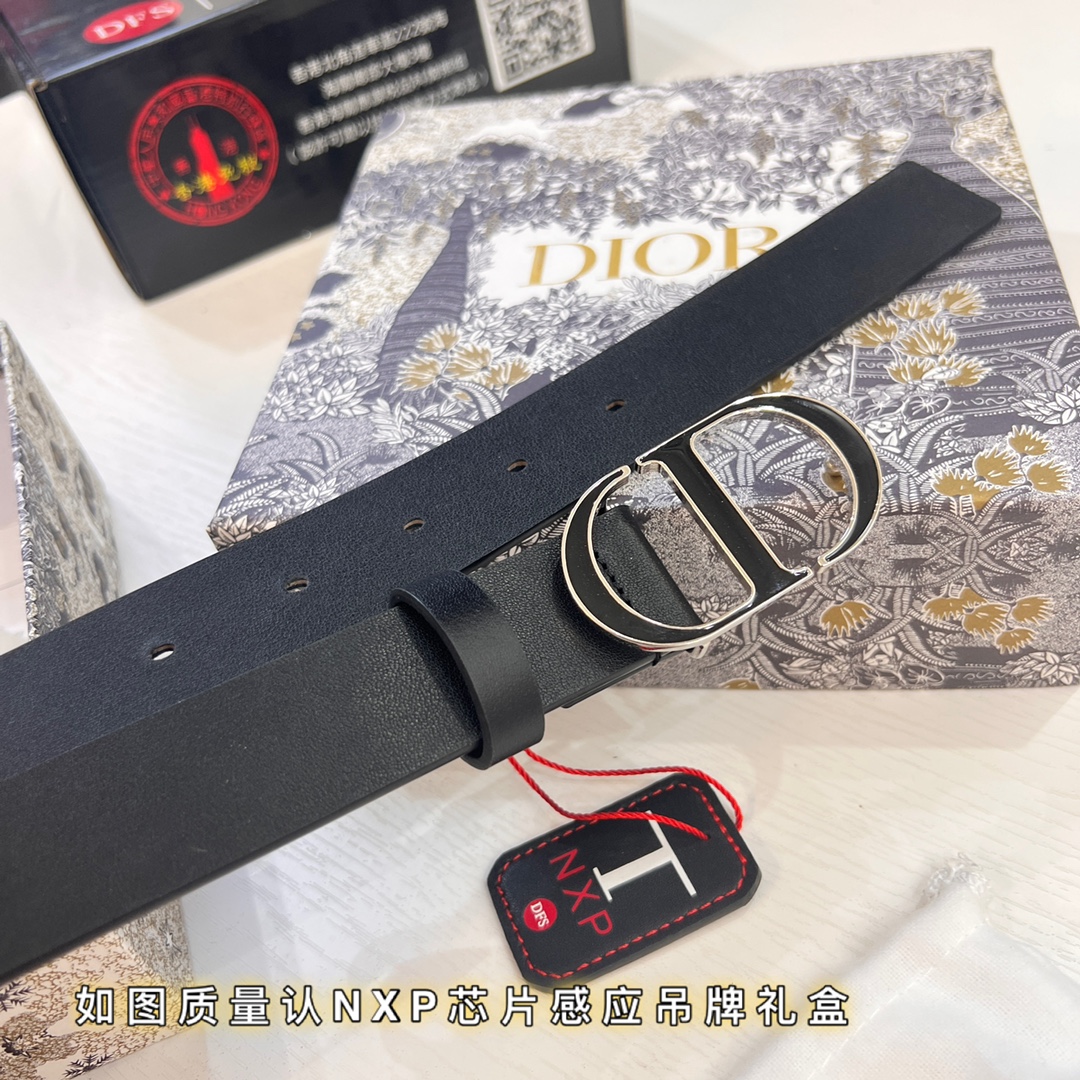 Dior 女神 ，电镀抛光工艺，（迪奥）DIOR