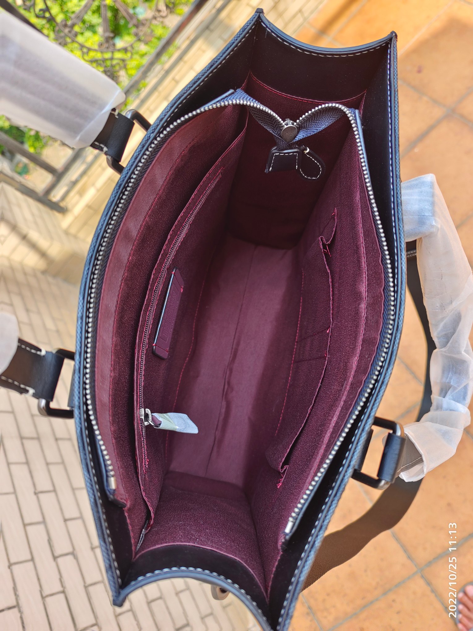 Coach COACH cc559蔻驰新款迪士尼联名款反派系列托特包 单肩手提包黑色单肩斜挎手提公文包尺寸35.37.8
