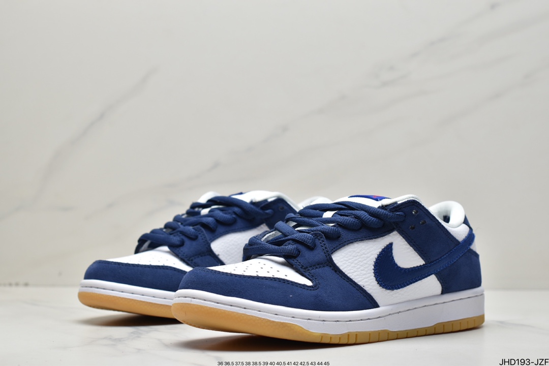190 Nike SB Zoom Dunk Low 镜面 板鞋 系列经典百搭休闲运动板鞋 DO9395-400