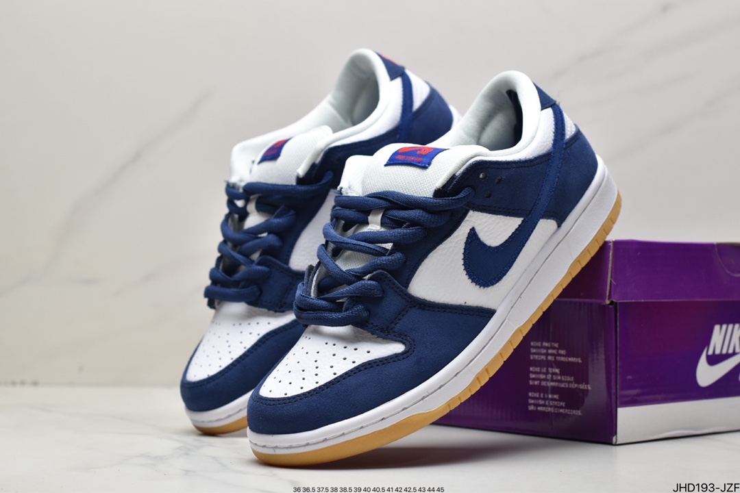 190 Nike SB Zoom Dunk Low 镜面 板鞋 系列经典百搭休闲运动板鞋 DO9395-400
