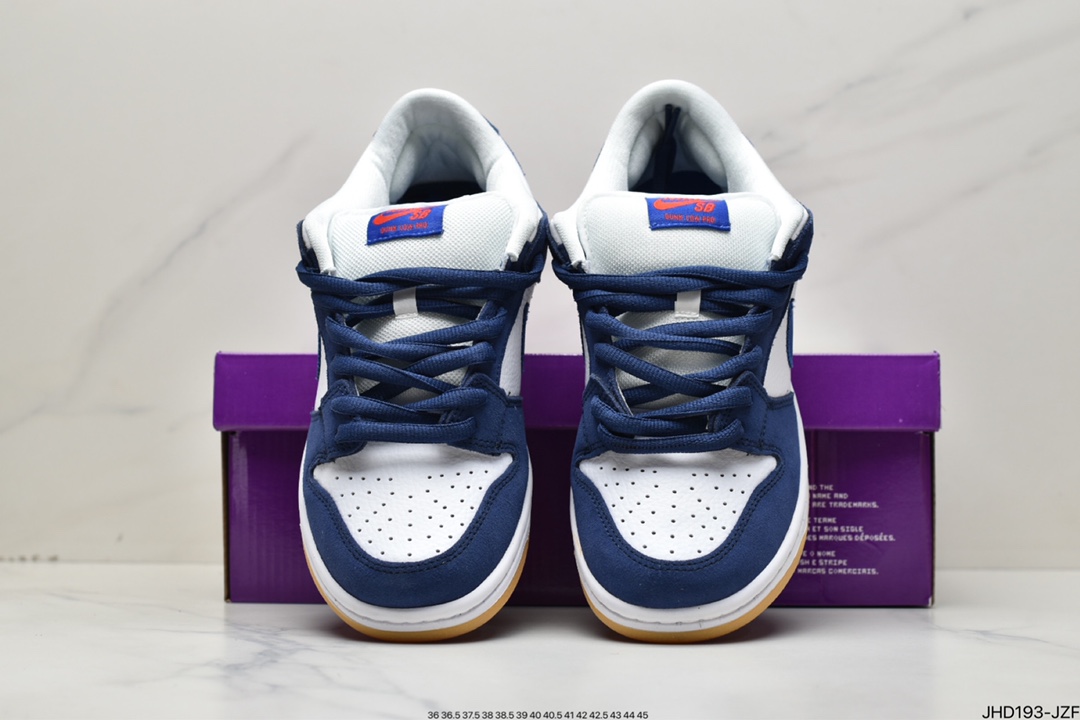190 Nike SB Zoom Dunk Low 镜面 板鞋 系列经典百搭休闲运动板鞋 DO9395-400