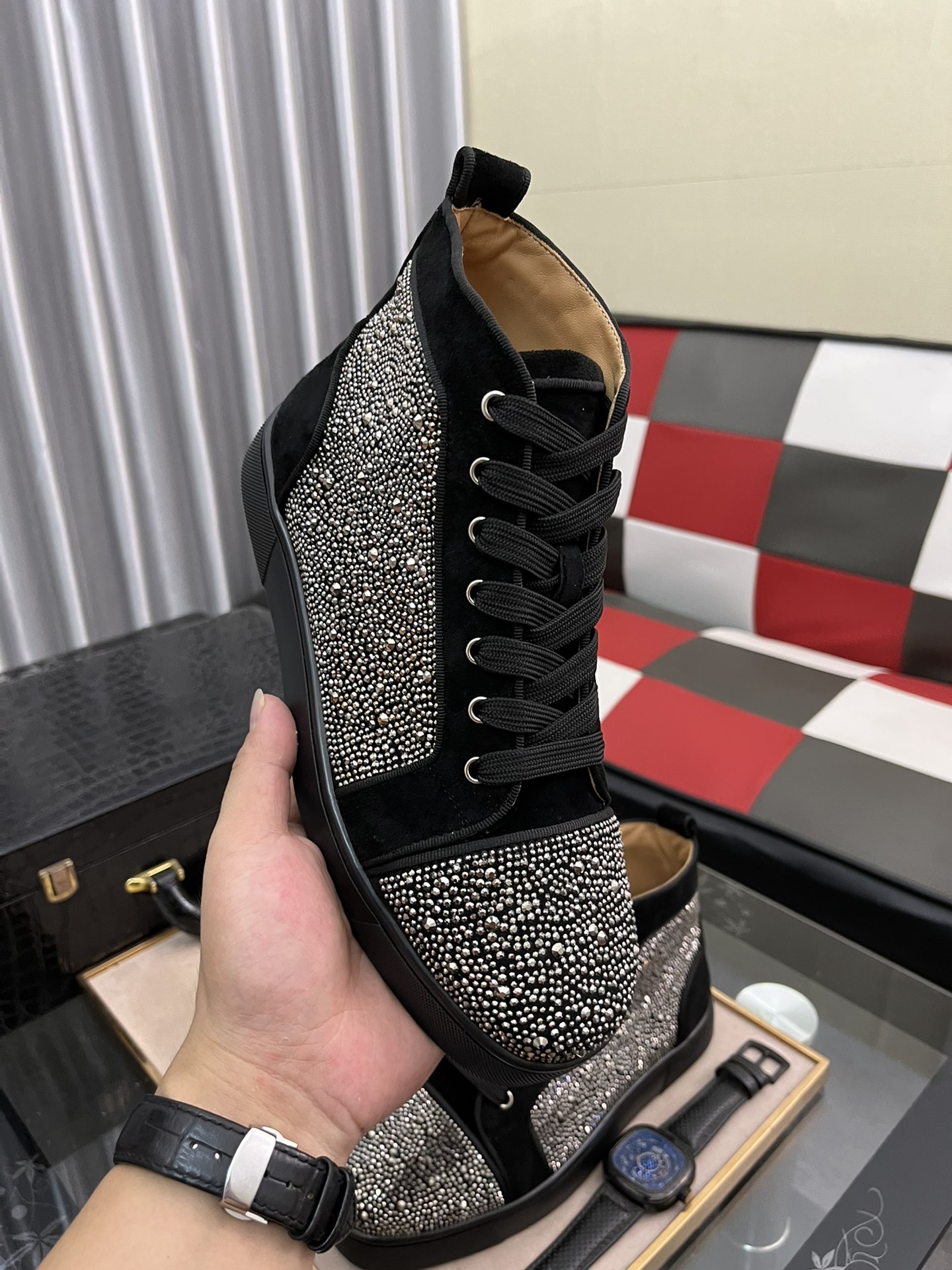 250christian louboutin(CL) Estilo completo , zapatos de tabla casuales Modelos calientes exclusivos 