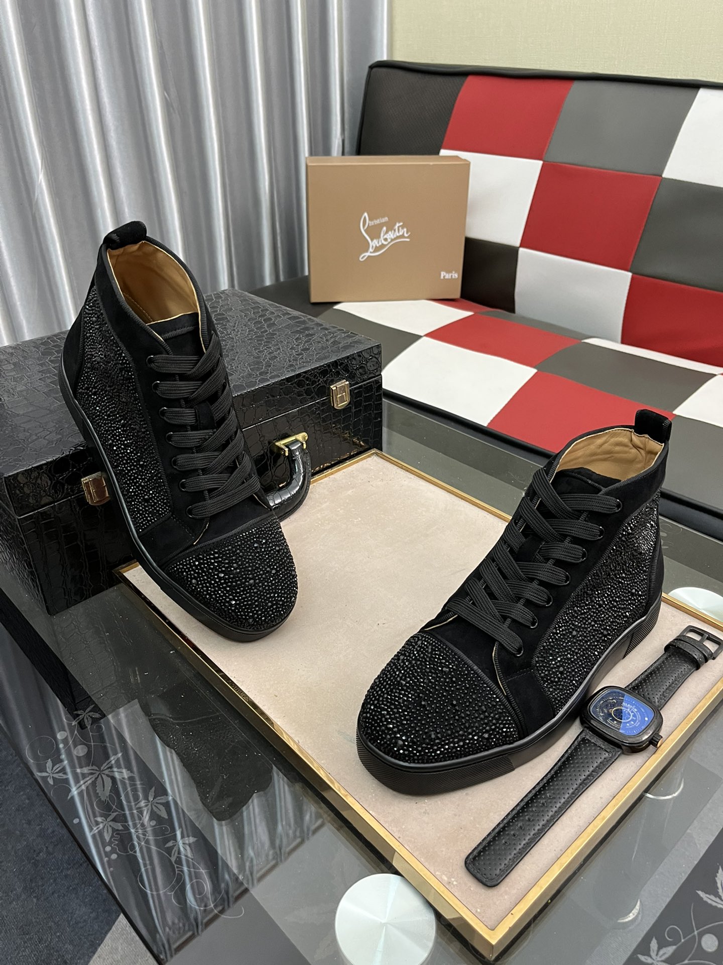 250christian louboutin(CL) Estilo completo , zapatos de tabla casuales Modelos calientes exclusivos 