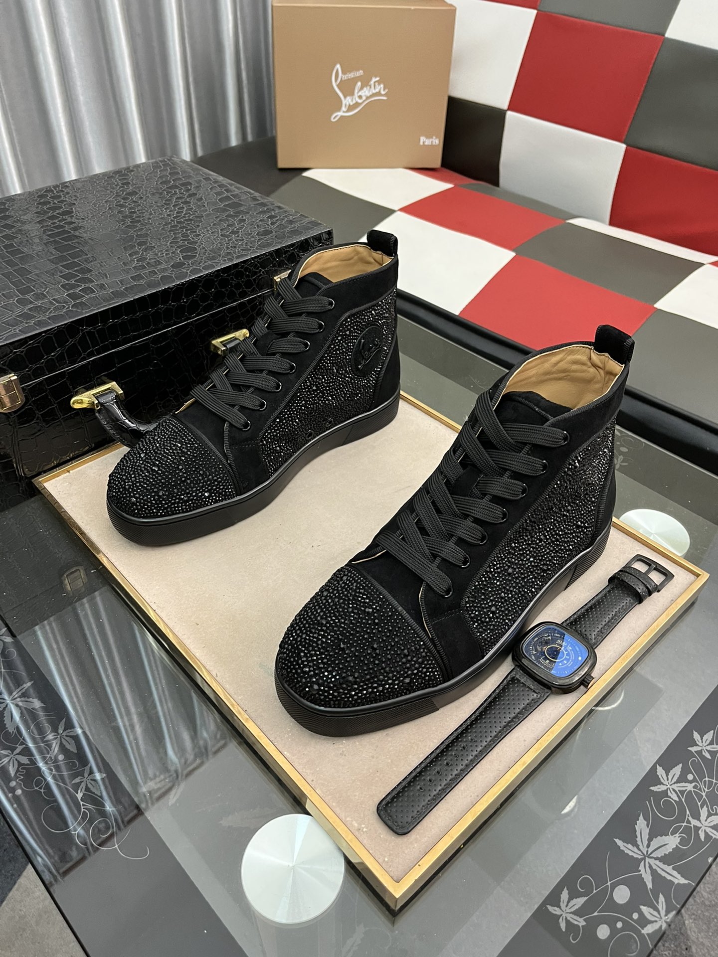 250christian louboutin(CL) Estilo completo , zapatos de tabla casuales Modelos calientes exclusivos 