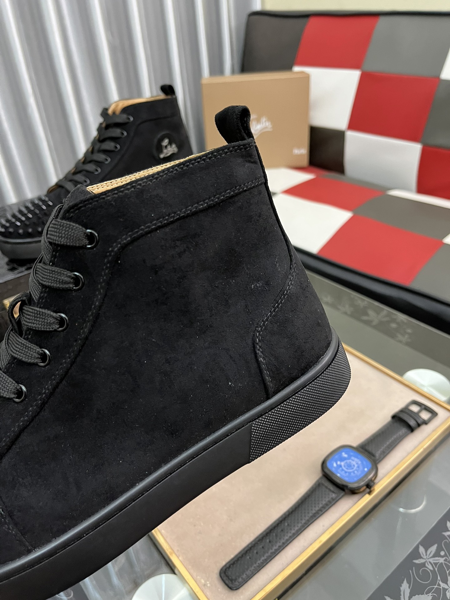 240christian louboutin（CL） Estilo completo , zapatos de tabla casual Modelos calientes exclusivos li