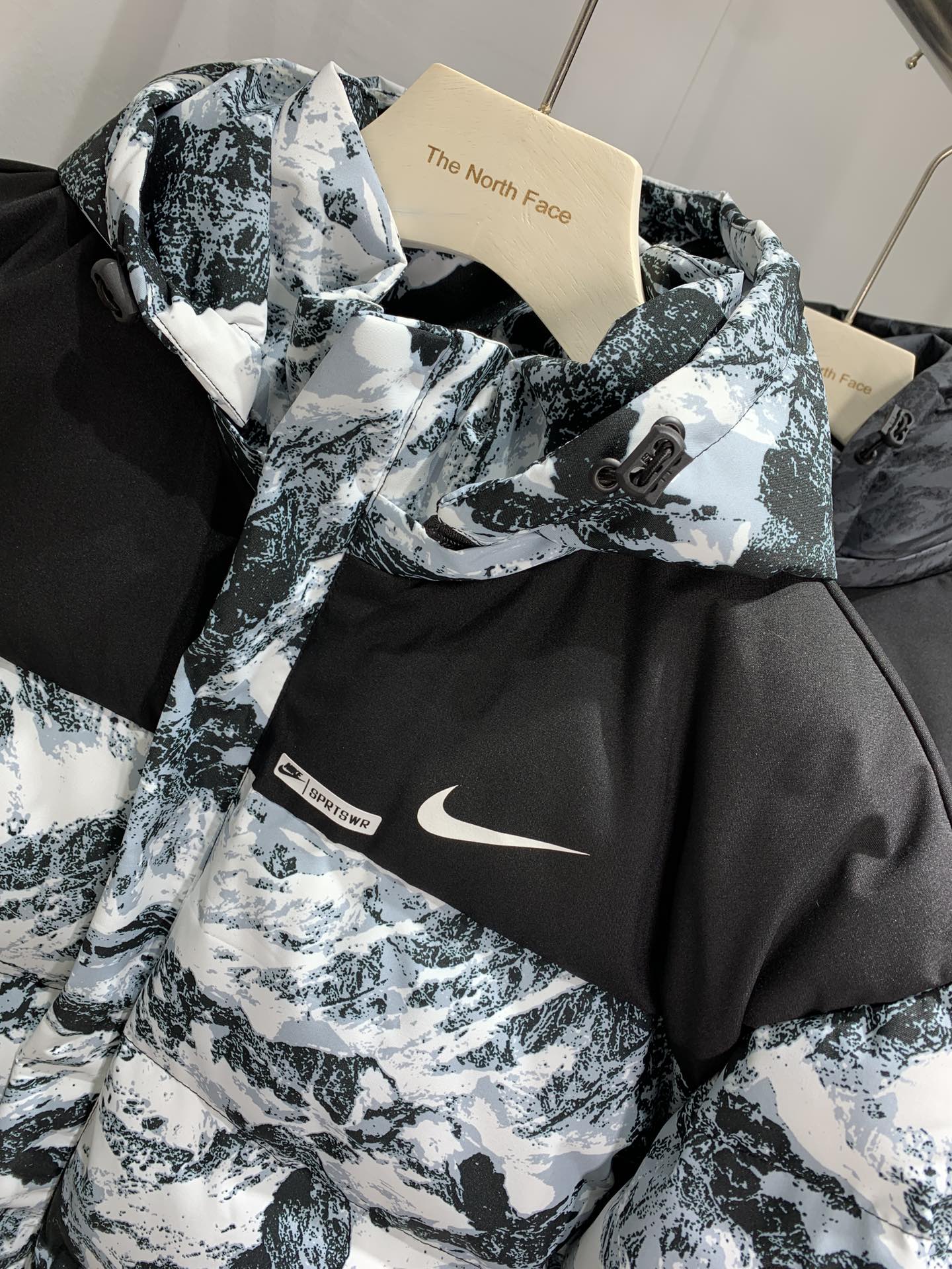 195 耐克 nike冬季新品 羽绒棉服 适合各种风格穿搭