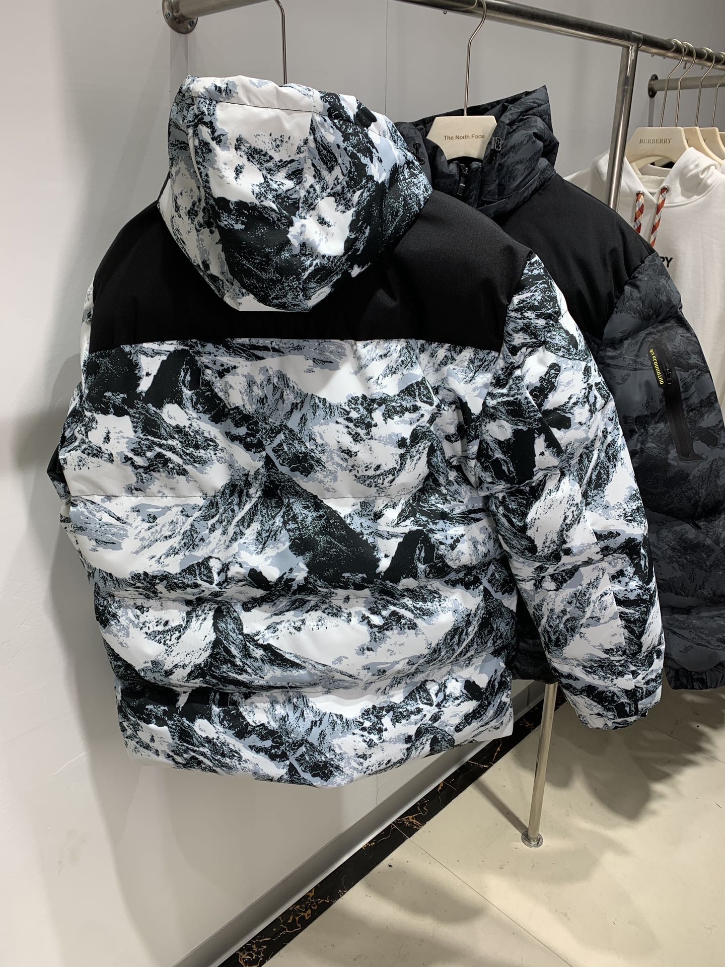 195 耐克 nike冬季新品 羽绒棉服 适合各种风格穿搭