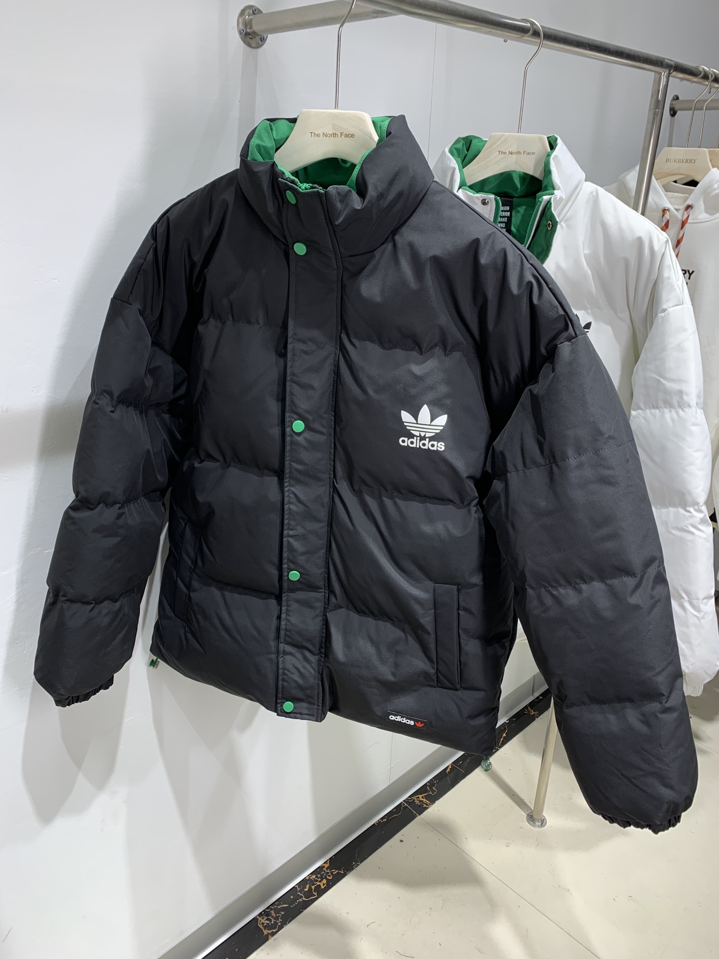 200 阿迪达斯adidas 2022新品