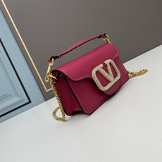 小号VALENTINO MINI LOCÒ仿水晶装饰手袋-VLogo Signature施华洛世奇®仿水 小号VALENTINO MINI LOCÒ仿水晶装饰手袋-VLogo Signature施华洛世奇®仿水