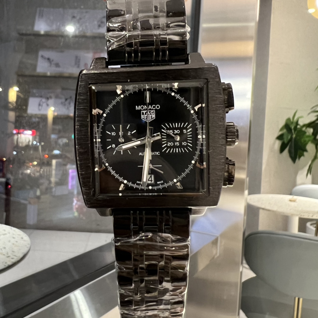 Tagheuer Limited Edition Fangio F1 Formula Champion Wristwatch with Calendar Feature - 图片 2