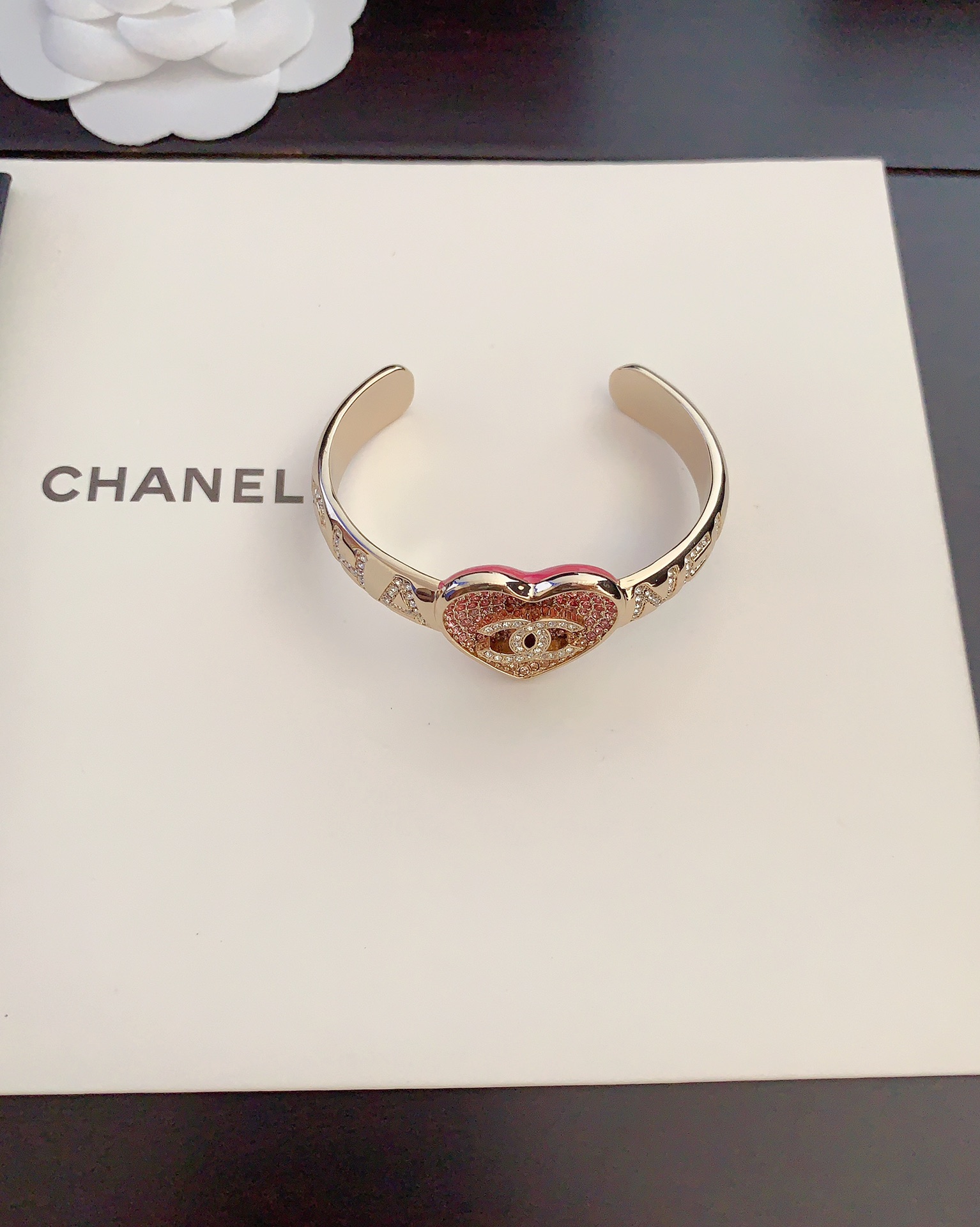 Louis Vuitton Haute Couture Haute Couture Fine Jewelry Necklace Bracelet 2