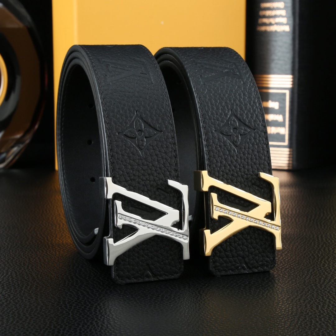 NO:860734,Original order Louis Vuitton original order high-end quality counter official website simultaneously supports NFC induction width 3.8 exquisite diamond-encrusted steel buckle head Italian double-sided imported first-layer calfskin original pattern feels excellent upper body suburban fruit stick men's favorite business and leisure dual-use length 100 to 125 please leave a message for the length of the order, belt, louis vuitton, cowhide19860909原单 路易威登原单高端品质专柜官网同步支持NFC感应宽度3.8精美镶钻钢扣头意大利双面进口头层小牛皮原版花纹手感极佳 上身郊果棒男士最爱商务休闲两用长度100一125下单请留言长度,皮带,louis vuitton,cowhide,Belt