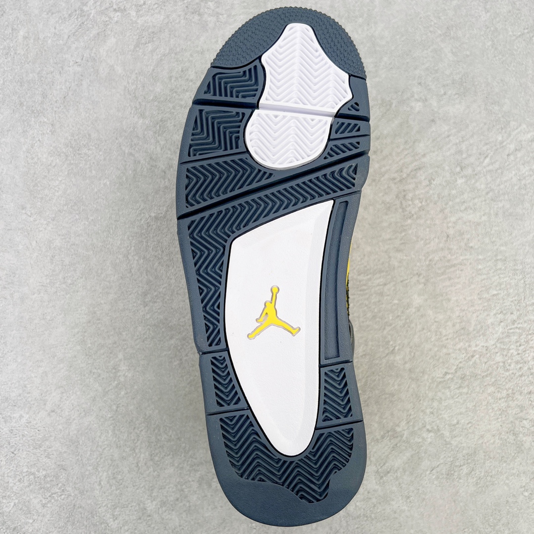 图片[9]-💰460 ＃GX Air Jordan AJ4 Retro 黑黄电母 货号：CT8527-700 圈内最强四代 独家外贸特供尺码含 45.5 49.5 50.5 耗时半年巨作 全套原纸板楦头开发 原厂特供皮料加持 确保原汁原味 完美呈现四代版型 一比一鞋头弧度高度鞋身弧度 数据细节工艺流程均保持原鞋一致 原厂TPU网格鞋带扣 正确内里网布 菱角分明不变形无多余毛边 柔软性质感一致于原鞋 市场唯一原厂鞋扣模具 背面可见隐藏注塑口 原厂织唛标 原厂飞人电绣工艺 尾指中部跳三针 独家绑鞋带手法 印刷中底布 四线拉帮 米色美纹纸贴合固定 进口港宝加持 后跟自然饱满 全鞋荧光划线卡点 追求极致完美 每一双都是工艺品 多重QC质检 超越公司货的品控标准 实实在在的免检产品 尺码：40 40.5 41 42 42.5 43 44 44.5 45 45.5 46 47.5 48.5 49.5 50.5 编码：by5936030-运动鞋