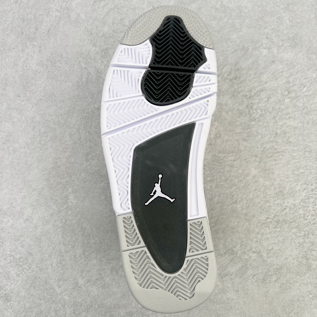 图片[9]-💰460 ＃GX Air Jordan AJ4 Retro 小白水泥 DH6927-111 圈内最强四代 独家外贸特供尺码含 45.5 49.5 50.5 耗时半年巨作 全套原纸板楦头开发 原厂特供皮料加持 确保原汁原味 完美呈现四代版型 一比一鞋头弧度高度鞋身弧度 数据细节工艺流程均保持原鞋一致 原厂TPU网格鞋带扣 正确内里网布 菱角分明不变形无多余毛边 柔软性质感一致于原鞋 市场唯一原厂鞋扣模具 背面可见隐藏注塑口 原厂织唛标 原厂飞人电绣工艺 尾指中部跳三针 独家绑鞋带手法 印刷中底布 四线拉帮 米色美纹纸贴合固定 进口港宝加持 后跟自然饱满 全鞋荧光划线卡点 追求极致完美 每一双都是工艺品 多重QC质检 超越公司货的品控标准 实实在在的免检产品 尺码：40 40.5 41 42 42.5 43 44 44.5 45 45.5 46 47.5 48.5 49.5 50.5 编码：by5936030-运动鞋