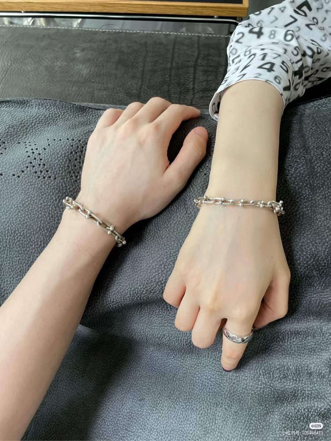 Tiffany & Co. 蒂芙尼tiffany&Co. 银色U型情扣侣款套装