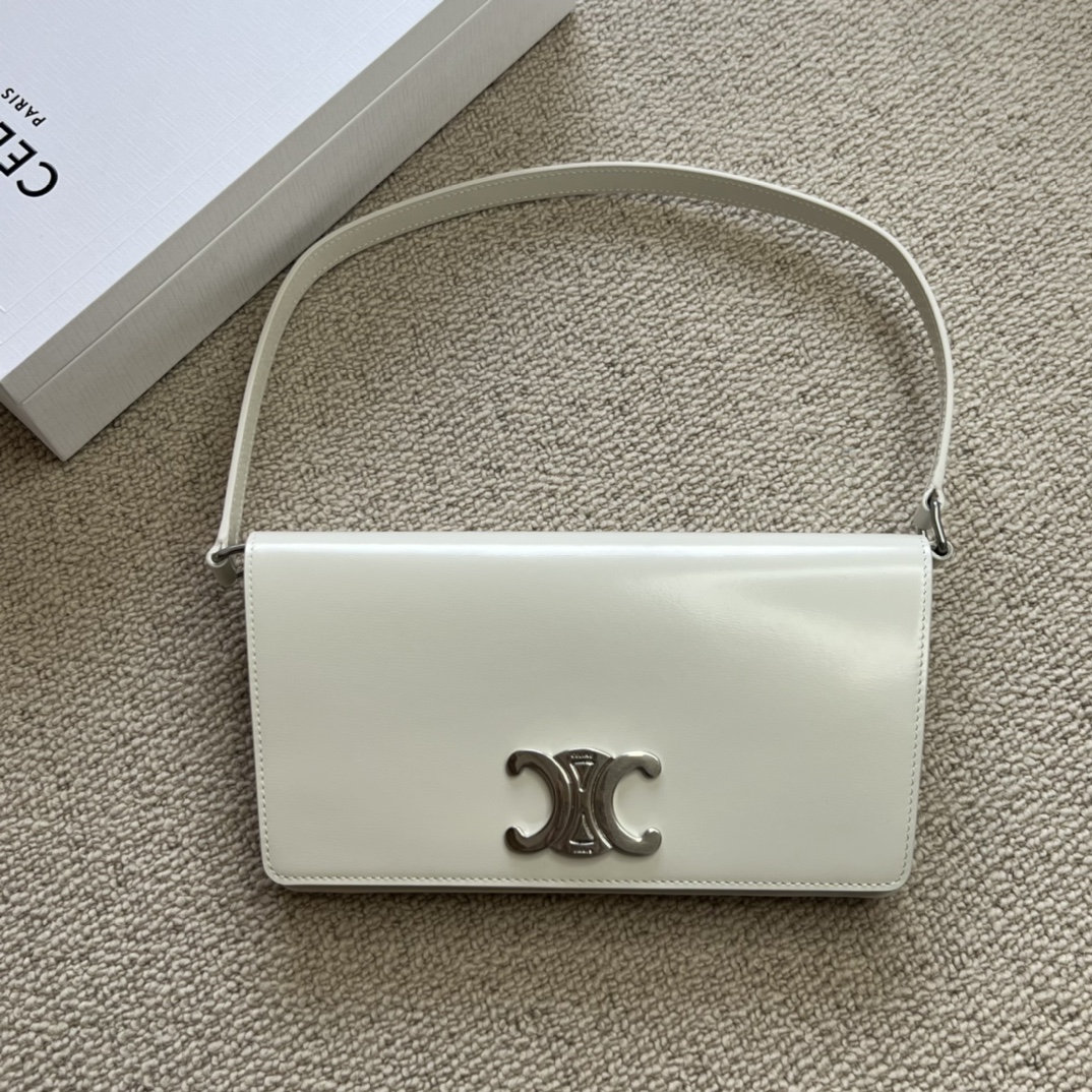 Celine has arrived 24 new fashion original small bags!