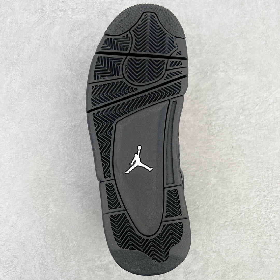 图片[9]-💰460 ＃GX Air Jordan AJ4 Retro 黑猫 CU1110-010 圈内最强四代 独家外贸特供尺码含 45.5 49.5 50.5 耗时半年巨作 全套原纸板楦头开发 原厂特供皮料加持 确保原汁原味 完美呈现四代版型 一比一鞋头弧度高度鞋身弧度 数据细节工艺流程均保持原鞋一致 原厂TPU网格鞋带扣 正确内里网布 菱角分明不变形无多余毛边 柔软性质感一致于原鞋 市场唯一原厂鞋扣模具 背面可见隐藏注塑口 原厂织唛标 原厂飞人电绣工艺 尾指中部跳三针 独家绑鞋带手法 印刷中底布 四线拉帮 米色美纹纸贴合固定 进口港宝加持 后跟自然饱满 全鞋荧光划线卡点 追求极致完美 每一双都是工艺品 多重QC质检 超越公司货的品控标准 实实在在的免检产品 尺码：40 40.5 41 42 42.5 43 44 44.5 45 45.5 46 47.5 48.5 49.5 50.5 编码：by5936030-运动鞋