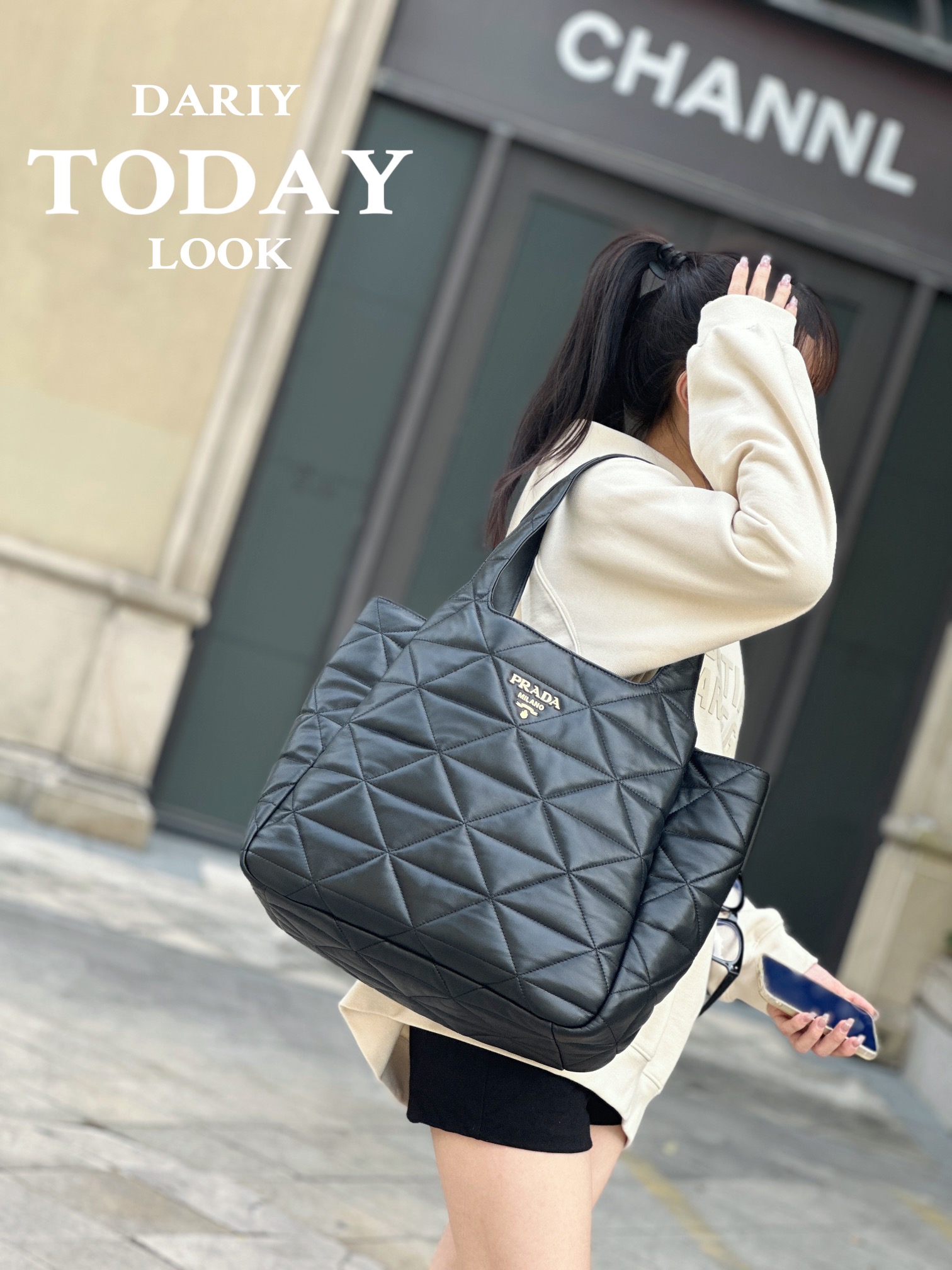 NO:688704,The design is inspired by the Symbole series, with fine workmanship, even stitching, very good durability and flexibility, Prada [top original order], prada19860909设计灵感来自Symbole系列 做工精细 针脚均匀 耐久性和柔韧性非常好,普拉达【顶级原单】,prada,Bag