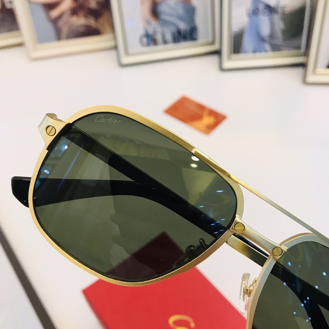 Cartier卡地亚简单大方男女通用太阳眼镜