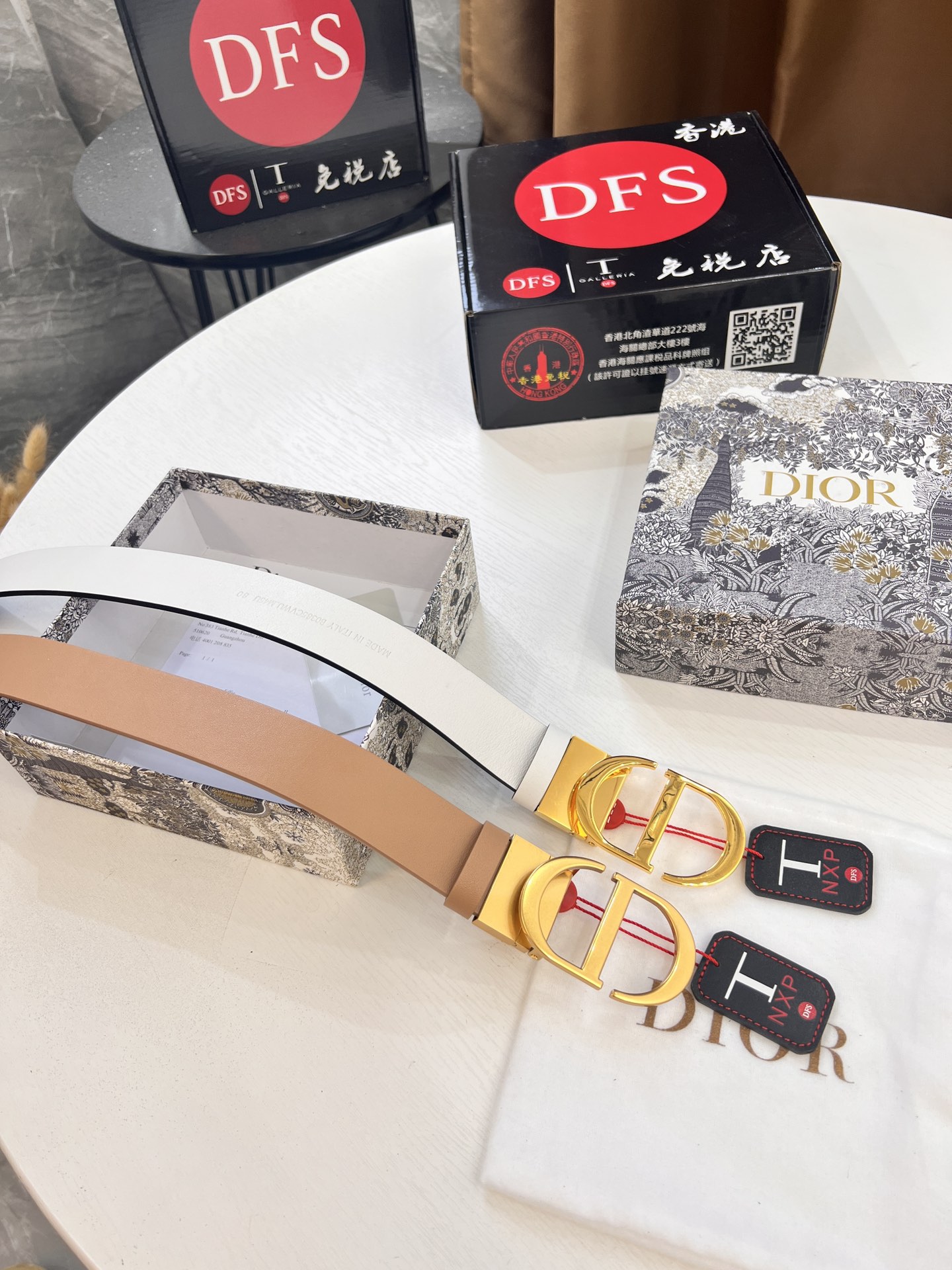 Dior 女神 ，电镀抛光工艺，可以双面使用（迪奥）DIOR