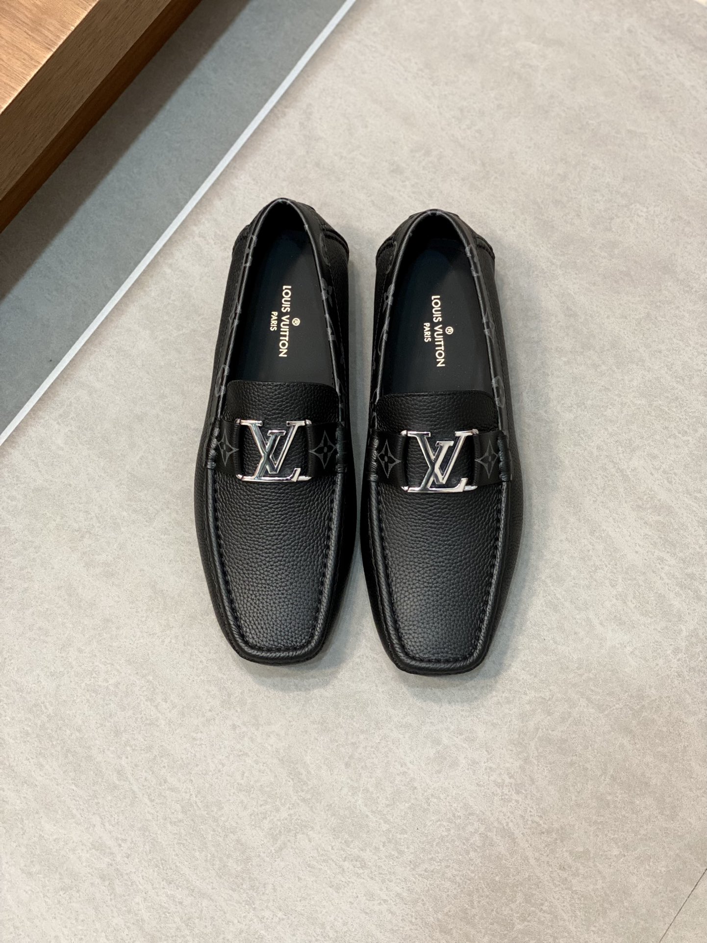 Louis Vuitton Shoes Moccasin Top 1:1 Replica
 Calfskin Cowhide