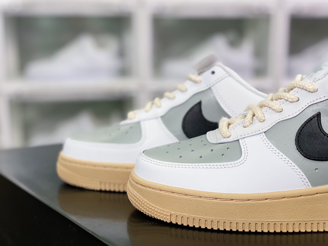 240 By You Air Force 1'07 Low Retro SP空军一号低帮皮革米白灰黄底黑钩子