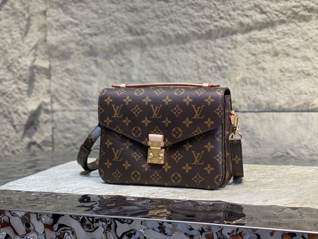 NO:176465,ochette Metis Postman Bag Duty Free Version Latest Version Practice - Model M40780 size 25-19-9cm,19860909ochette Metis邮差包 免税版本专柜最新版做法 - 型号 M40780 size 25-19-9cm,,Bag