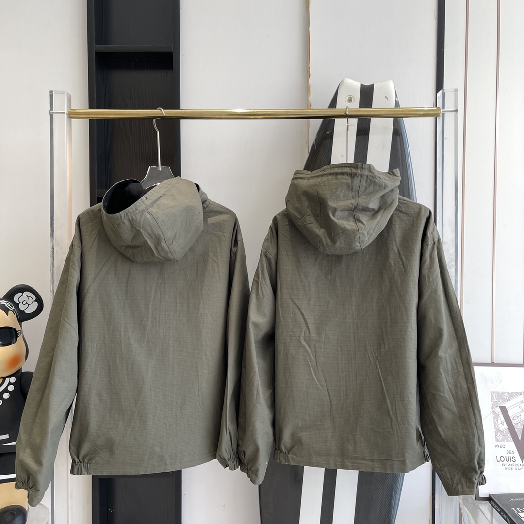 Gucci Reversible Workwear Jacket: Unisex Style, Premium Quality 8 i1666777976 15 6