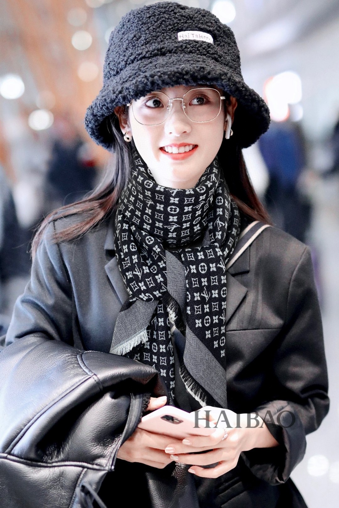 Louis Vuitton Scarf Shawl Silk Wool Fall/Winter Collection Fashion