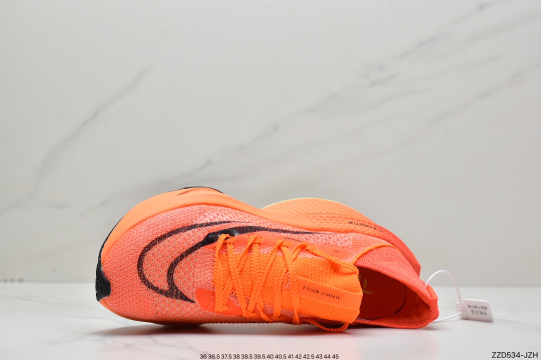 250 新品发布 Nike Air Zoom Alphafly NEXT% 2 整体采用前作的设计语言DN3555-800