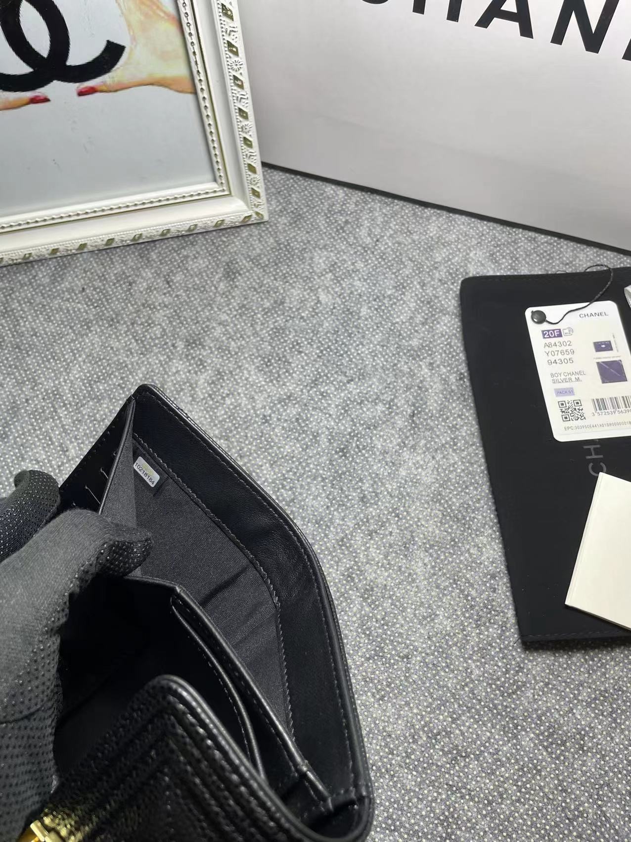 CHANEL。 leboy中号三折钱包💦款号A84302球纹头层牛皮配鎏金扣、菱格纹路.原单品质!