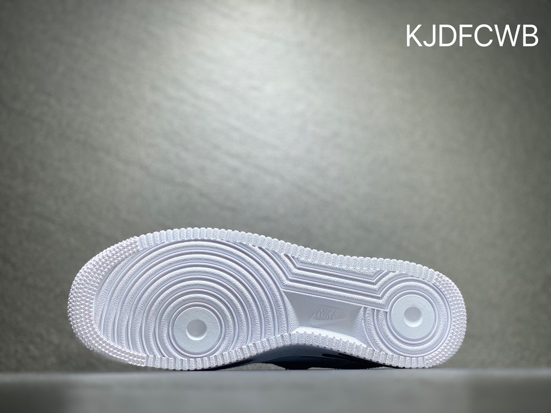 260 Nike Air Force 1 空军一号 官方同步原装级别 BY6899-693