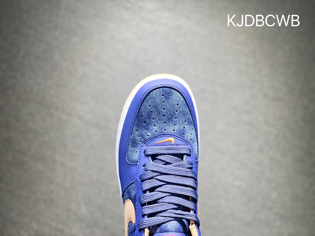 220 Nike Air Force 1 空军一号 DD1259-400