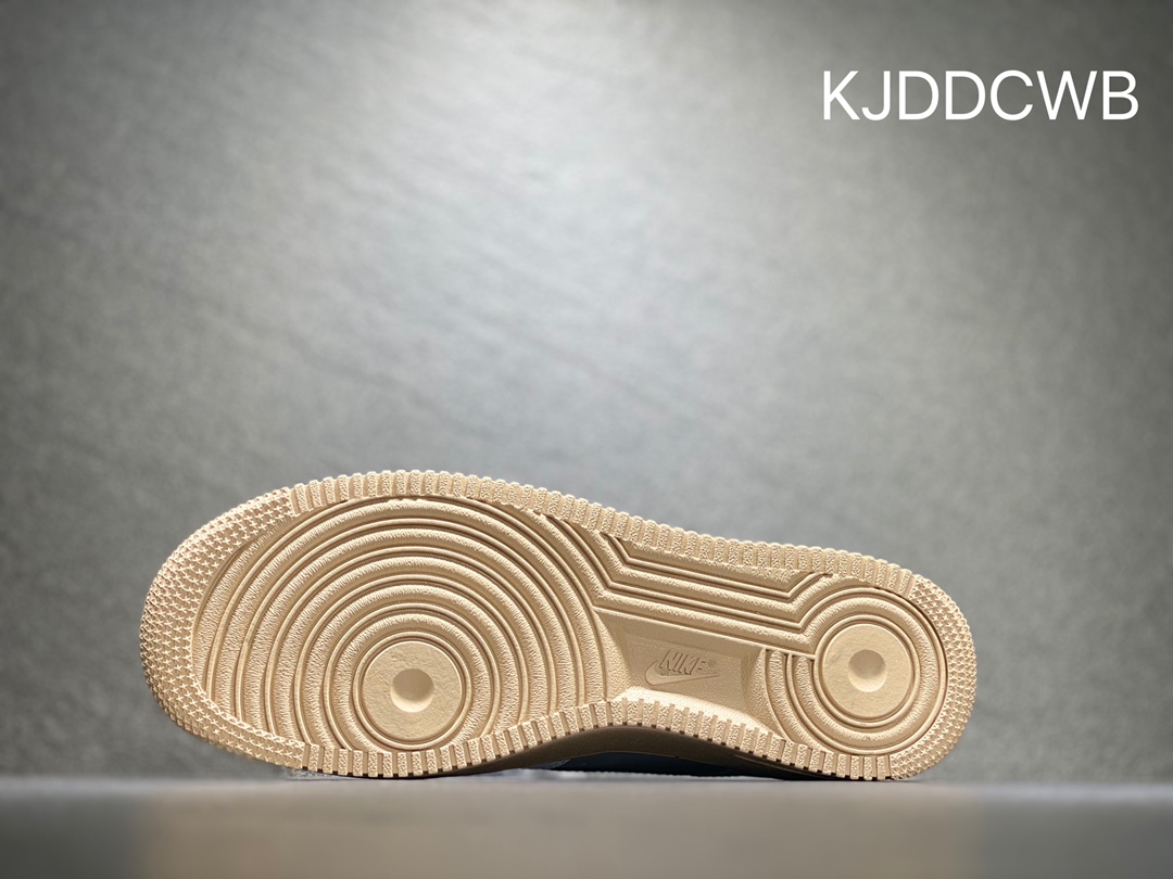 240 Nike Air Force 1 空军一号 官方同步 原装级别 AF2288-002