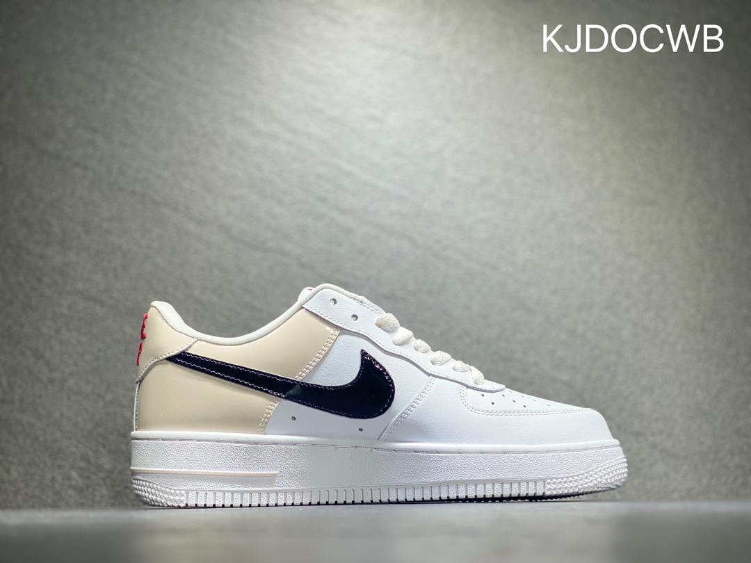 200 Nike Air Force 1 空军一号 DQ7570-001