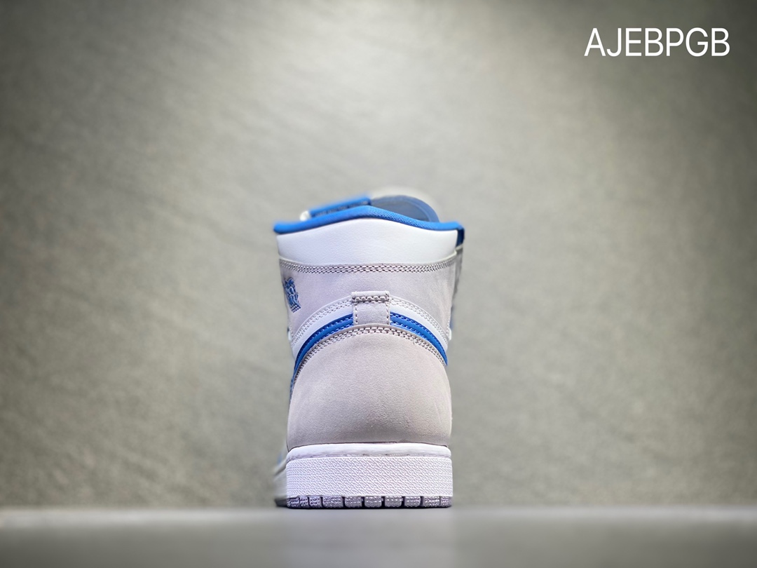 320 Air Jordan 1 乔丹1代 AJ1 黑绿漆皮 篮球鞋 FD1430-410