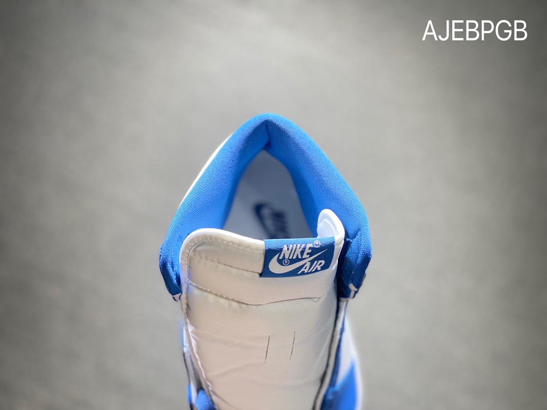 320 Air Jordan 1 乔丹1代 AJ1 黑绿漆皮 篮球鞋 FD1430-410