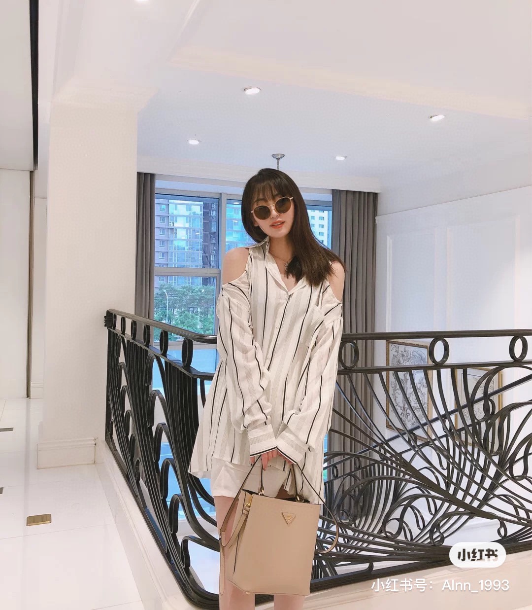Nude elegant Prada bucket bag
