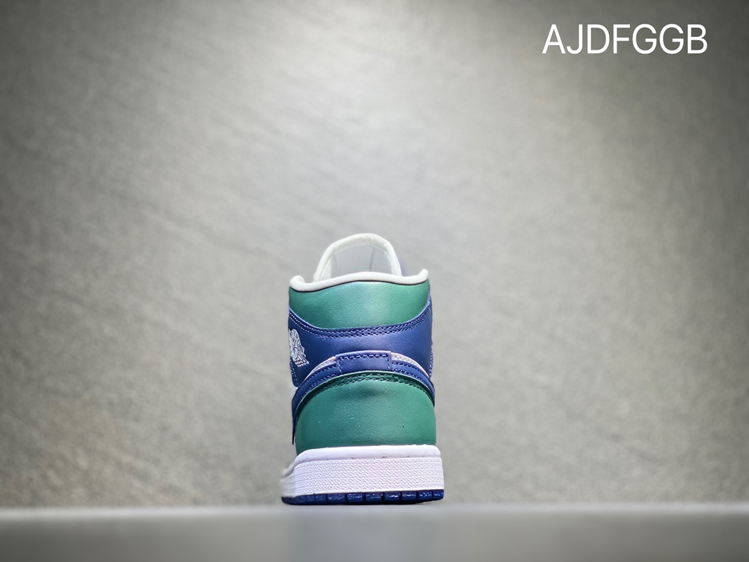 本地自取260 NIKE Air Jordan 1 mid乔丹中帮休闲板鞋 DZ5326-300