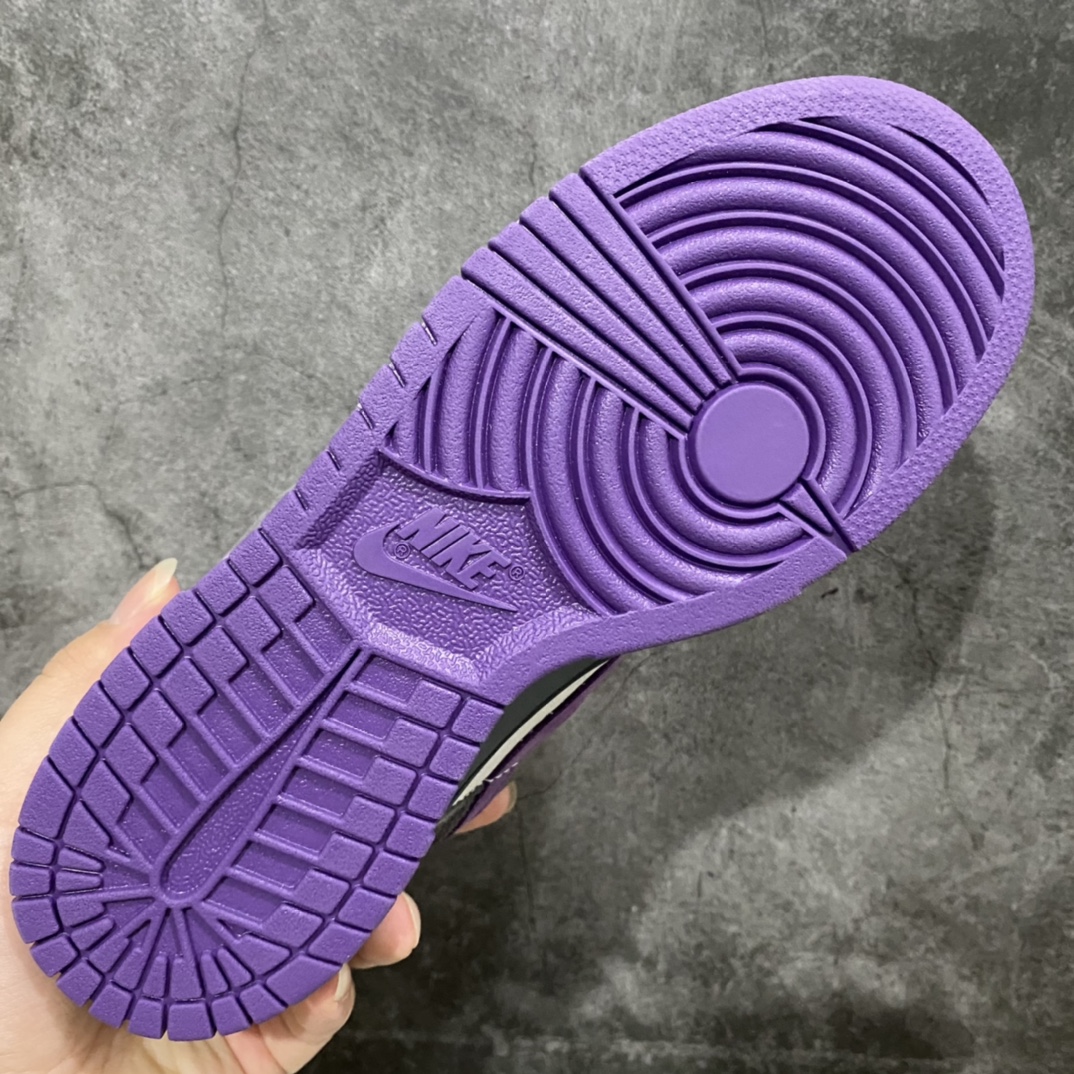 图片[9]-外贸纯原Nike SB Dunk Low Pro \”Purple Pigeon\” 紫鸽子 #原纸板楦头 独家私模大底 全新正确版型 #全鞋面采用原装进口头层 纳帕皮 反毛皮 #原厂百宏织唛舌标 鞋垫内置ZoomAir气垫 #鞋身内收腰线 鞋口开口弧度 五星电绣 一针一线同步正品标准 原厂中底布正确印刷 #鞋头上翘弧度 后跟小山峰弧度 全面升级 玻璃冲床刀模 皮料切割干净无毛边 市场独一无二 外盒鞋标内置芯片感应 鞋盒 鞋带 防尘纸 一切细节遵循公司货完美打造 这里仅对比原鞋 独家实拍 区别市面一切版本！ 鞋面采用了鸽灰色麂皮搭配紫色swoosh以及大底，鞋垫还印有如同\”Ash / Aqua Chalk\”一样的James Arizumi特质方格图案全身麂皮质感 货号：304292-051 尺码：36 36.5 37.5 38 38.5 39 40 40.5 41 42 42.5 43 44 45 46 47.5-选品中心