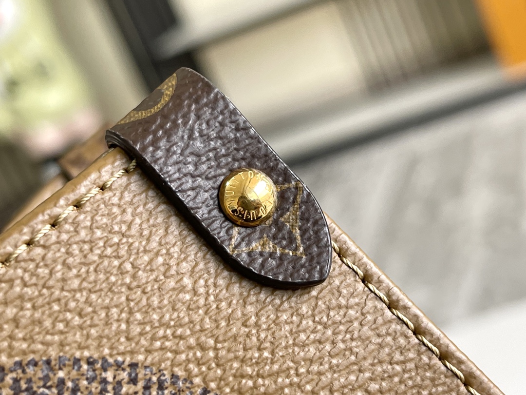 Louis Vuitton Haute Couture Classic Luxury Handbag Shoulder Crossbody 6