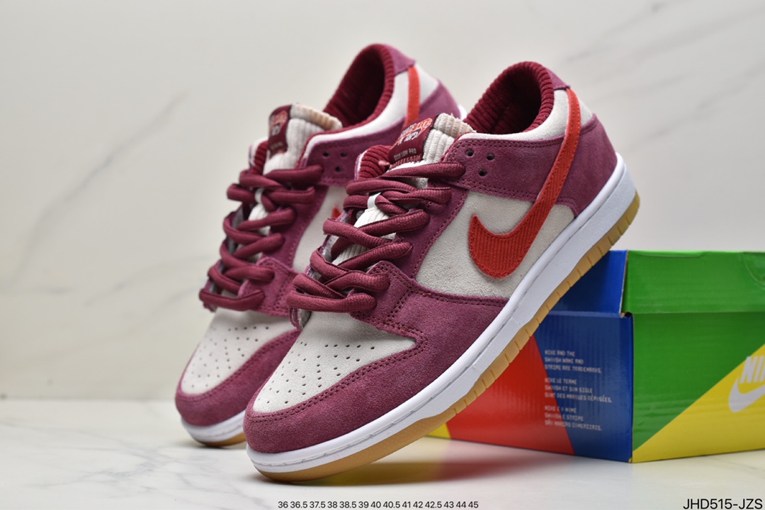 190 Nike SB Zoom Dunk Low 镜面 板鞋  DO9395-400