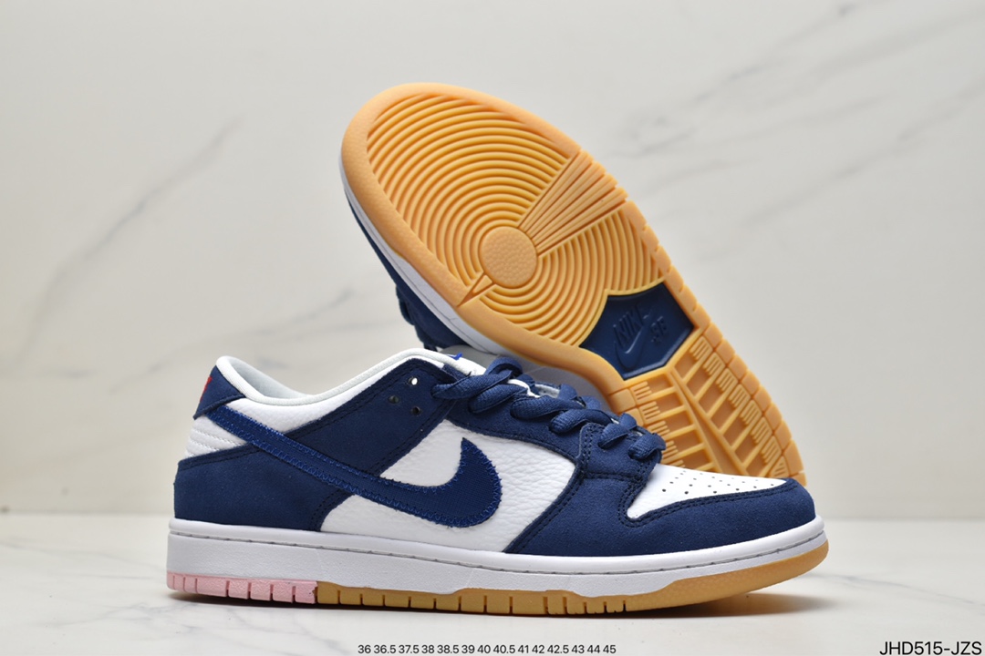 190 Nike SB Zoom Dunk Low 镜面 板鞋  DO9395-400