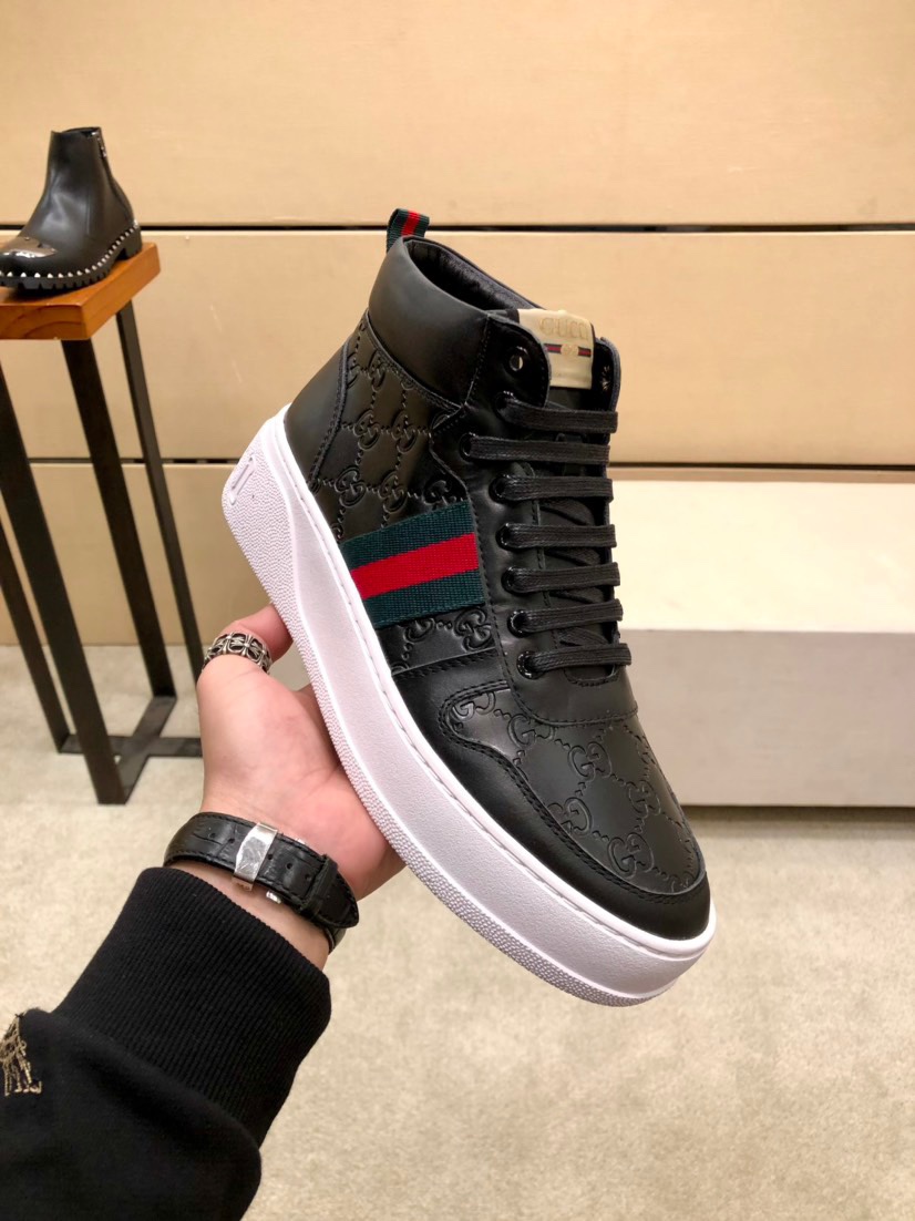 I5 . Gucci  古奇 男士鞋，原单高端品质，潮男专属定制，做工精细，采用进口头层牛皮，奢华羊皮内里，防滑耐磨橡胶大底，穿着舒适，高端大气，38-44码