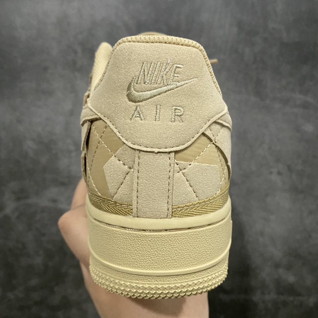 图片[3]-Top版本Billie Eilish x Nk Air Force 1\’07 Low \”Mushroom\” 碧梨联名 空军一号低帮休闲板鞋 DQ4137-200 摒弃了通常结构，并想尽办法在侧面、鞋头和鞋后端的破碎帆布板上折腾，重新构想了Bruce Kilgore的著名设计。 尺码：40 40.5 41 42 42.5 43 44 44.5 45 46 47.5-选品中心