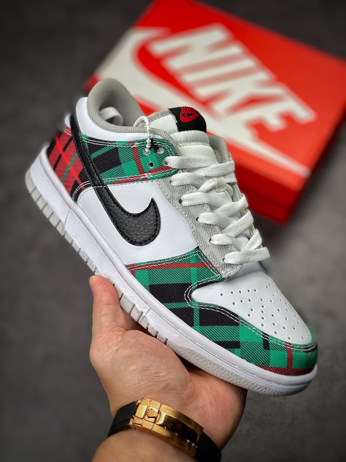 NIKE SB Dunk Low 格子布红绿 DV0827-100