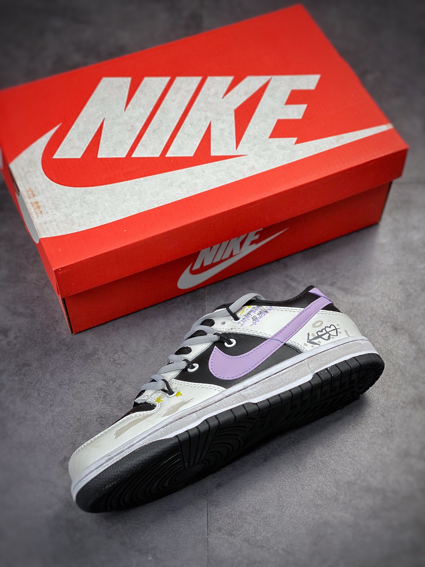 NIKE SB Dunk Low 黑灰紫绑带 DH9765-002