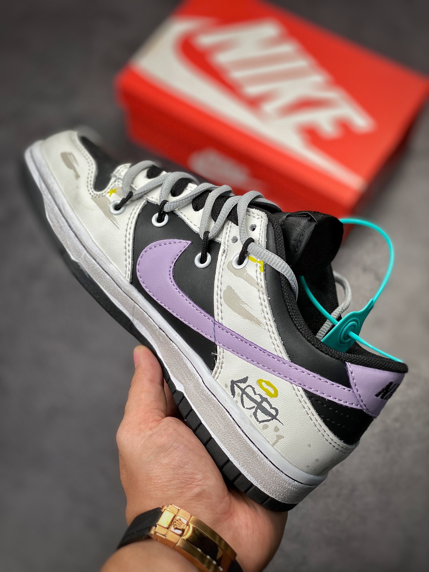 NIKE SB Dunk Low 黑灰紫绑带 DH9765-002